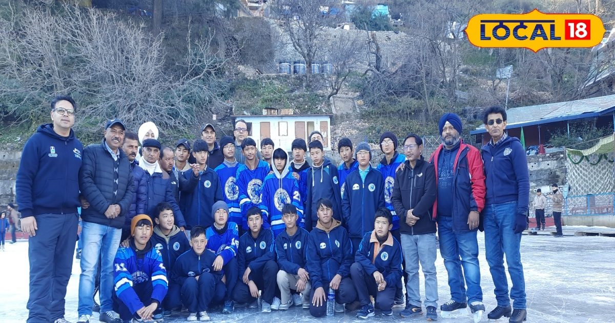You are currently viewing हिमाचल की आइस हॉकी टीम, राष्ट्रीय अंडर-18 प्रतियोगिता में दिखाएगी दमखम; शिमला का भी खिलाड़ी शामिल