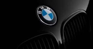 Read more about the article 15 साल से चल रहा था खराब BMW कार का केस, सुप्रीम कोर्ट पहुंचा मामला, CJI की बेंच ने यूं किया मामले का निपटारा