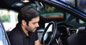 Read more about the article फेस्टिव सीजन में कहीं आपको खराब कार न बेच दे डीलर, डिलीवरी से पहले इन बातों का रखें ध्यान