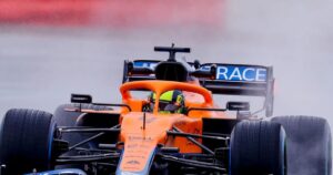 Read more about the article एक लीटर तेल में कितना चलती है Formula-1 कार? माइलेज जानकर भन्ना जाएगा सिर