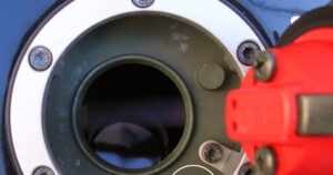 Read more about the article बाइक की टंकी के ऊपर होता है छोटा सा छेद, बहुत जरूरी है इसका काम, 90% लोग होते हैं अनजान