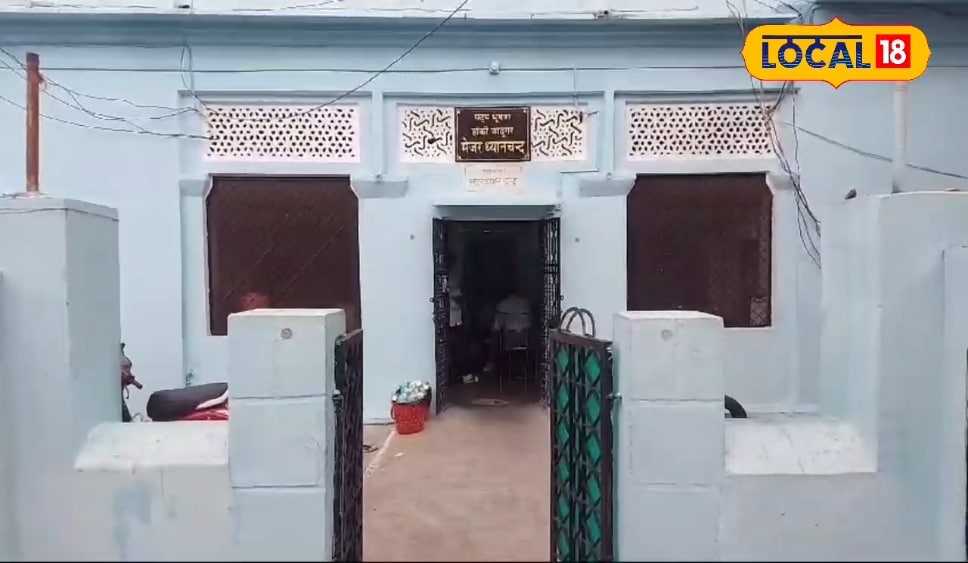 You are currently viewing ओलंपिक में गोल्ड मेडल दिलाने वाले मेजर ध्यानचंद का इस घर से है घास लगाव, उनके कमरे को बना दिया गया म्यूजियम