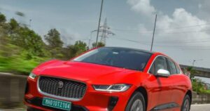 Read more about the article Jaguar I-Pace: इस लग्जरी कार ने भारत से समेट लिया बोरिया-बिस्तर, अब कंपनी बेचेगी बस एक कार, टाटा से जुड़ा है नाम