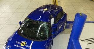 Read more about the article Euro NCAP: भारत में बेस्ट सेलिंग कार, क्रैश टेस्ट में निकल गई हवा, मिले बस इतने ही स्टार