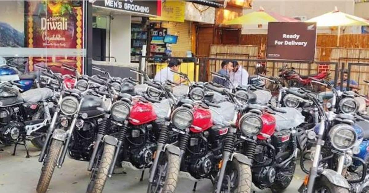 You are currently viewing Auto Sales: 2024 में टॉप गियर में रही ऑटो सेल्स, गाड़ियों की थोक बिक्री 2.5 करोड़ यूनिट्स के पार