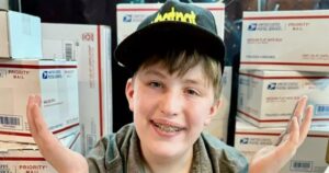 Read more about the article दिमागी कमजोरी की वजह से नहीं हो रही थी पढ़ाई, फिर बिजनेस में लगाया मन, कमाने लगा हर घंटे लाखों रुपये