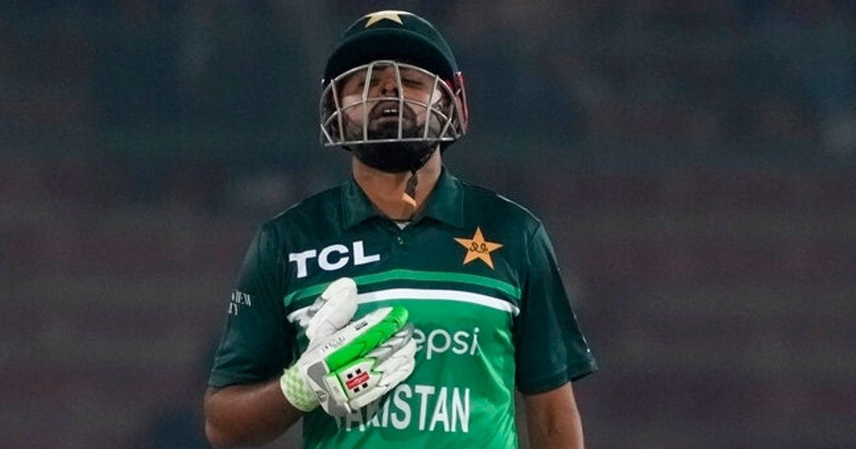 You are currently viewing पाकिस्तान सस्ते में ऑलआउट, गेंदबाज ने खेली बाबर आजम से बड़ी पारी, कप्तान रिजवान ने भी मुश्किल में दिया धोखा