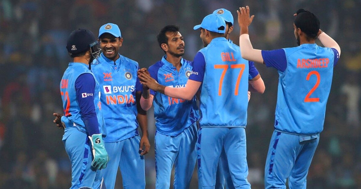 You are currently viewing क्रिकेट फैंस के लिए खुशखबरी! चैंपियंस ट्रॉफी के लिए जल्द वीजा जारी करेगा पाकिस्तान, भारतीय भी जा पाएंगे