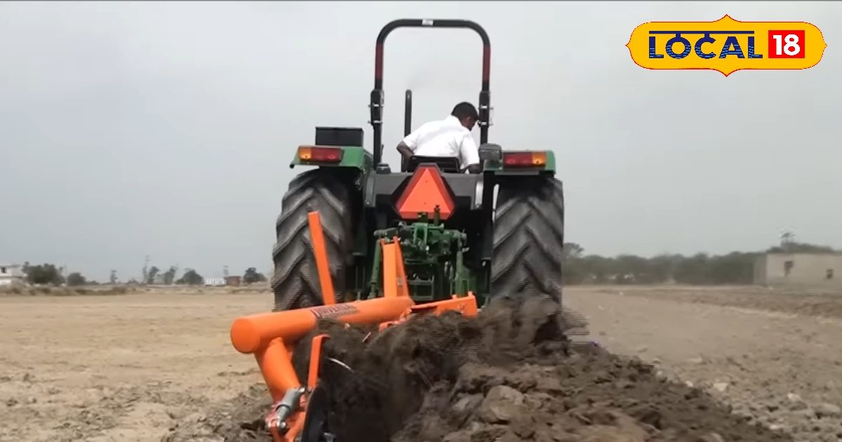 You are currently viewing खेतों में ट्रैक्टर चलाते समय अपनाएं ये 5 ट्रिक… इंजन रहेगा दमदार, मिलेगा दोगुना माइलेज!