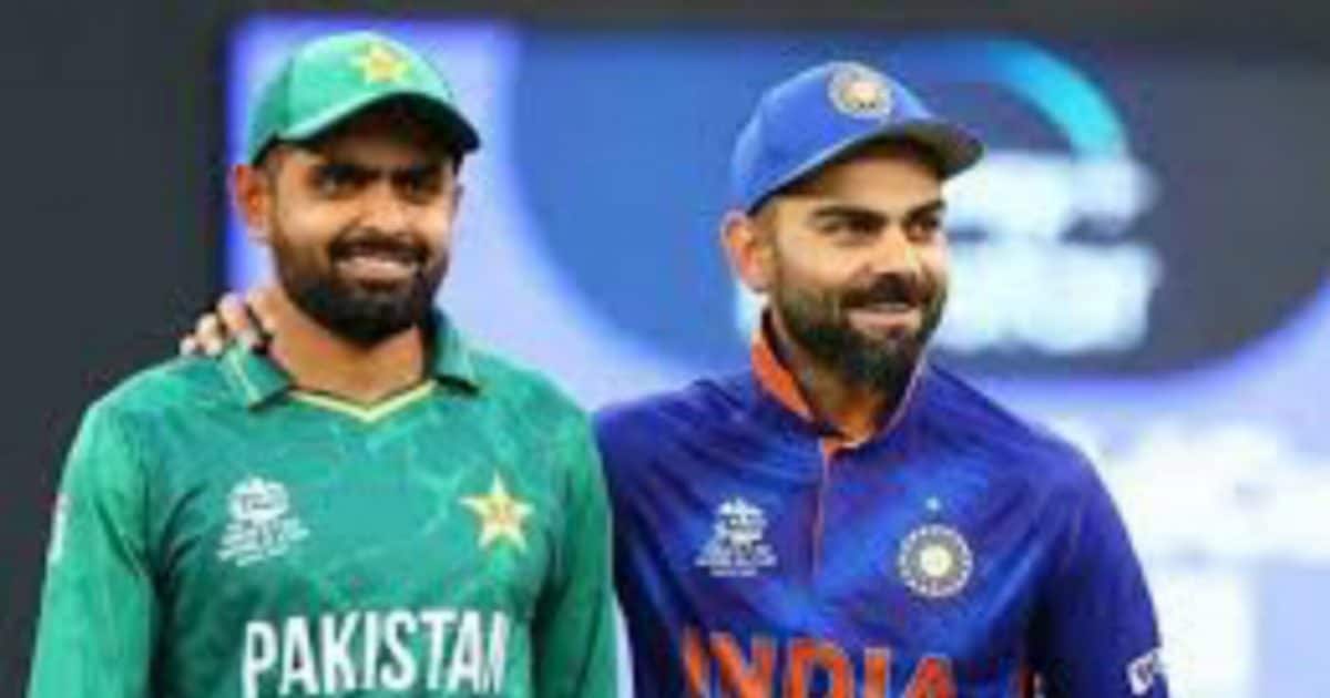 You are currently viewing विराट कोहली और बाबर आजम की तुलना पर पूर्व पाकिस्तानी खिलाड़ी ने उड़ाया मजाक