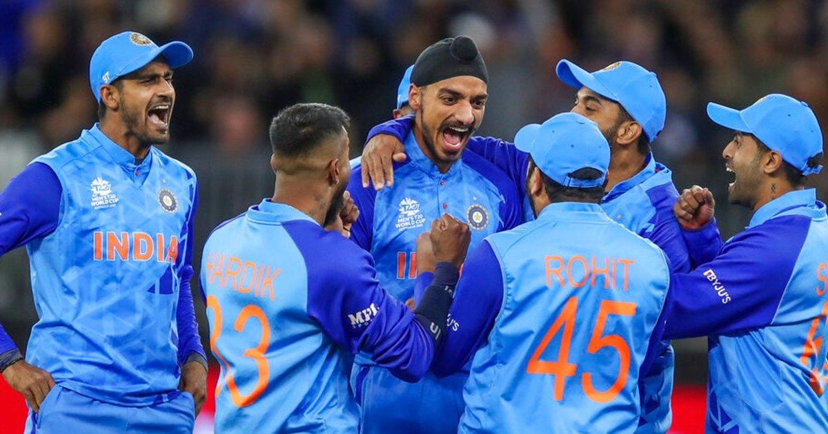 You are currently viewing अर्शदीप सिंह को मिल सकता है ‘क्रिकेटर ऑफ द ईयर’ का अवॉर्ड, बाबर आजम समेत ये खिलाड़ी नोमिनेशन लिस्ट में