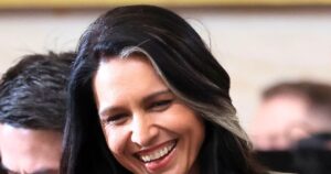 Read more about the article Tulsi Gabbard Shri Krishna and Bhagavad Gita: ‘श्रीकृष्‍ण और भगवद् गीता बुरे वक्‍त में हमेशा देते हैं मेरा साथ’, अमेर‍िका की इंटेल‍िजेंस चीफ तुलसी गबार्ड ने क्‍यों कहा ऐसा?