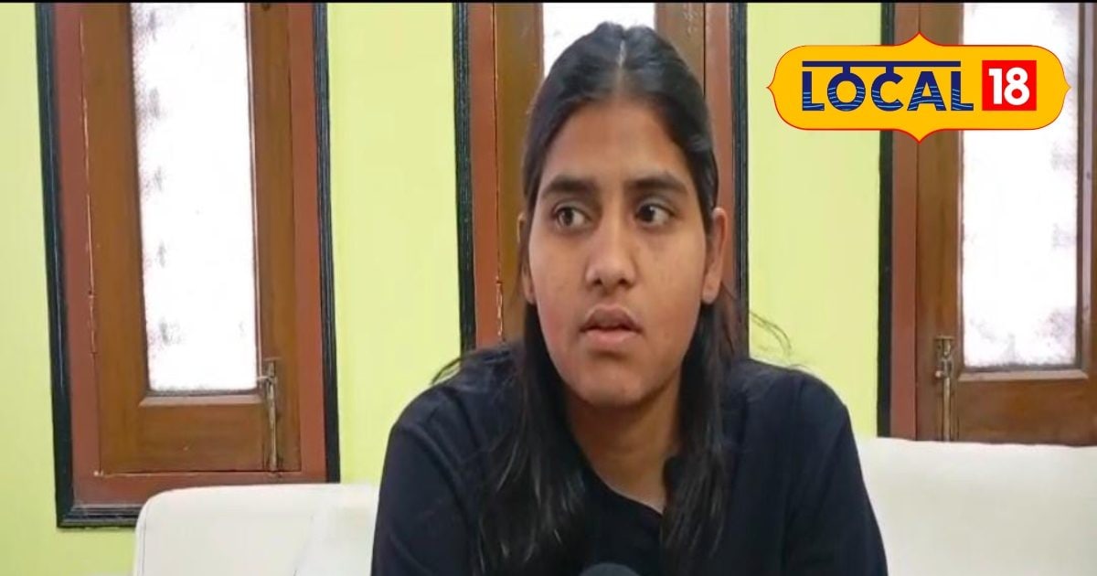 You are currently viewing पिता ने आर्मी में बढ़ाया देश का मान, अब बेटी फुटबॉल में चमका रही नाम, नेशनल लेवल पर जीत का सपना