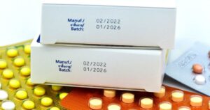 Read more about the article Is Expired Medicine Harmful Doctor Explains Risks | जानिए एक्सपायरी डेट के बाद दवा क्यों नहीं लेनी चाहिए