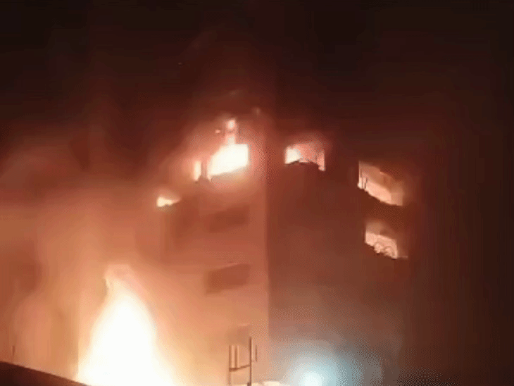 You are currently viewing Israel Strike Iran | US Pulls Staff from Middle East | Tensions Escalate | US News | इजराइल का ईरान के 6 सैन्य ठिकानों पर हमला: ईरान के IRGC चीफ की मौत, सेना प्रमुख के मारे जाने का भी दावा