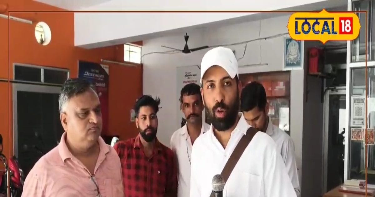 You are currently viewing नए बाइक राइडर्स के लिए बंपर तोहफा…HF डिलक्स और स्प्लेंडर प्लस पर मिल रही है रिकॉर्ड तोड़ छूट, जानें ऑफर