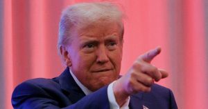 Read more about the article Trump To Hamas: सत्ता छोड़ो वरना पूरी तरह खत्म हो जाओगे! डोनाल्‍ड ट्रंप की हमास को आख‍िरी चेतावनी